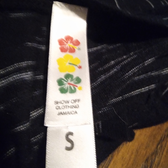 Show Off Clothing Graphic Tee - Picture 2 of 5